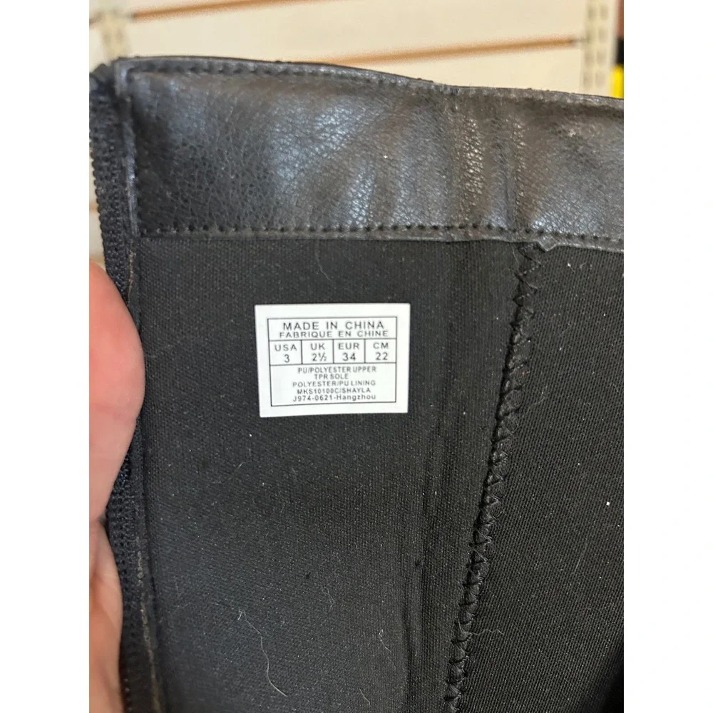 Michael Kors Girls Black Quilted Shayla Riding Boots Size 3 Gold Buckle Logo